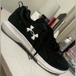 Under Armour Charged Commit TR 3